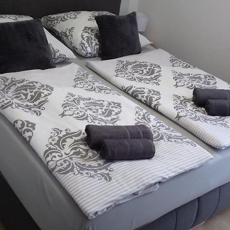 Ferienwohnung Mit Balkon Швандорф ин Байерн Екстериор снимка